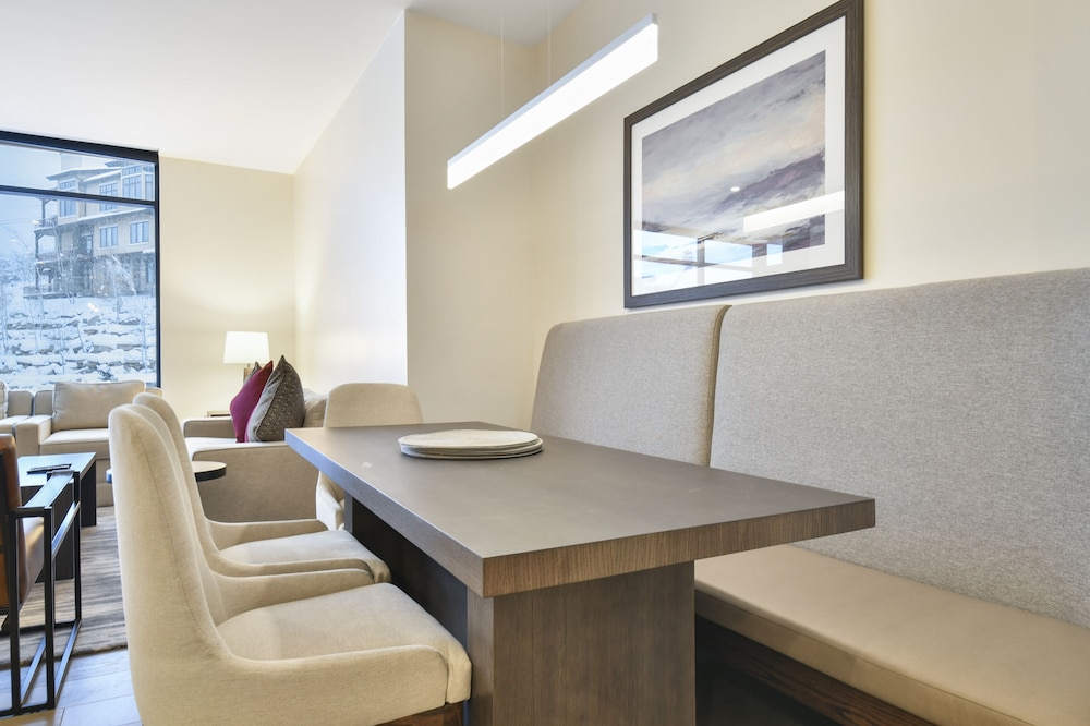 Room, 2 Bedrooms (Residence) - Photo 9