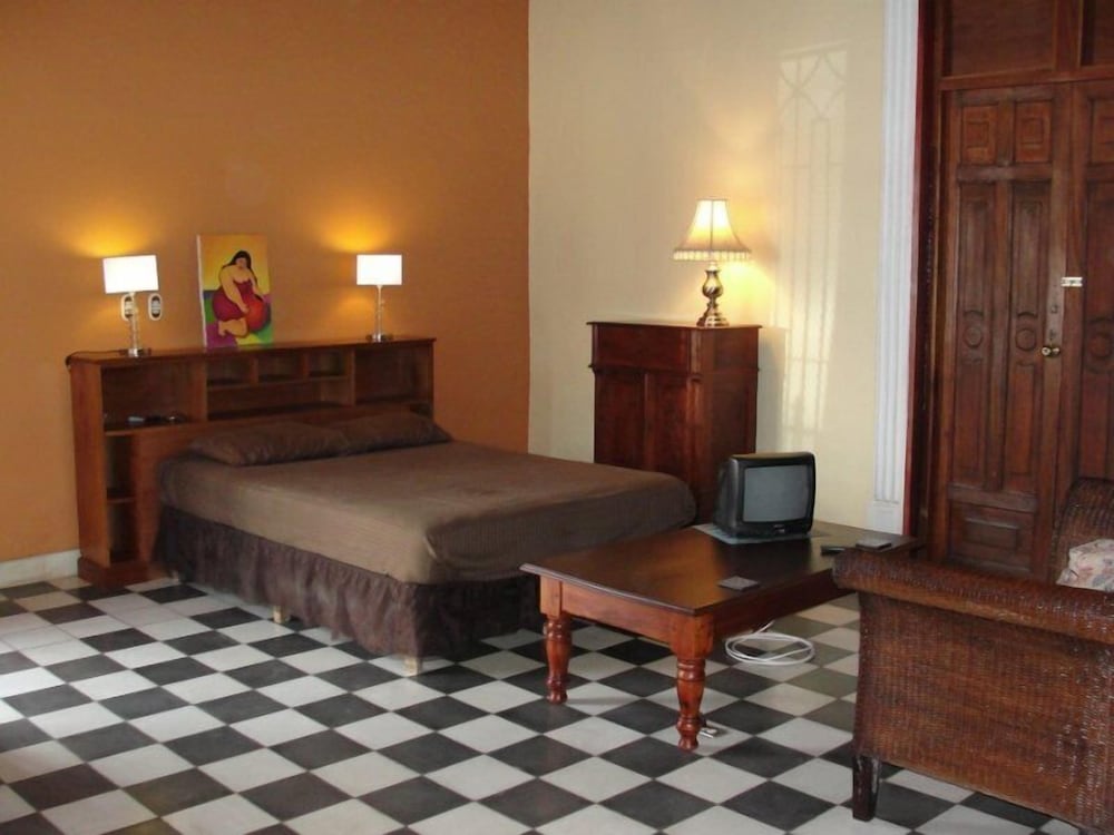 Family Suite, Multiple Beds, Garden View photo 2