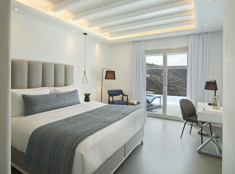 Deluxe Double or Twin Room, Sea View (with sharing Pool)