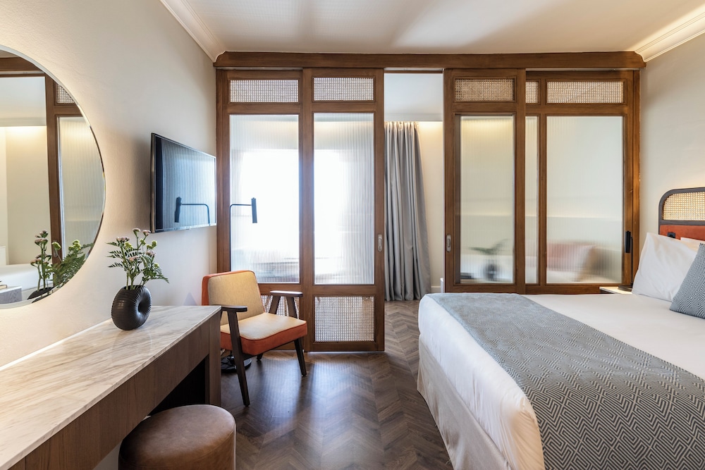 Superior Triple Room, Sea View (Sliding doors)
