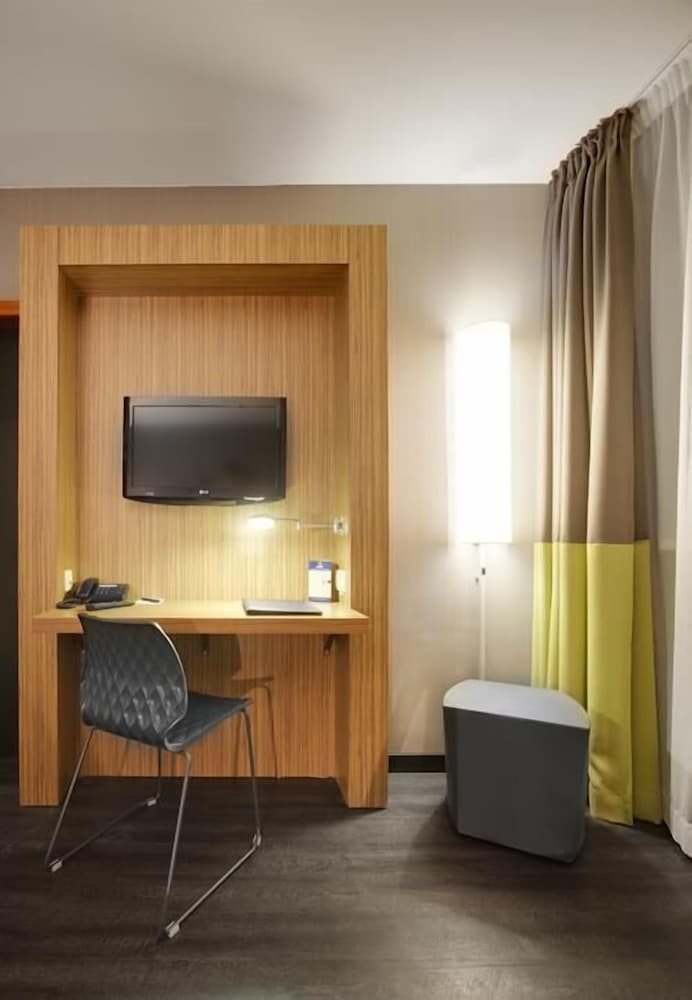 Superior Room, 2 Twin Beds, Non Smoking - Photo 9