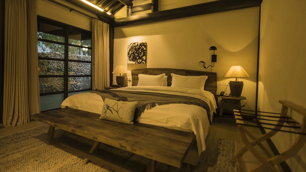 Double Room, View