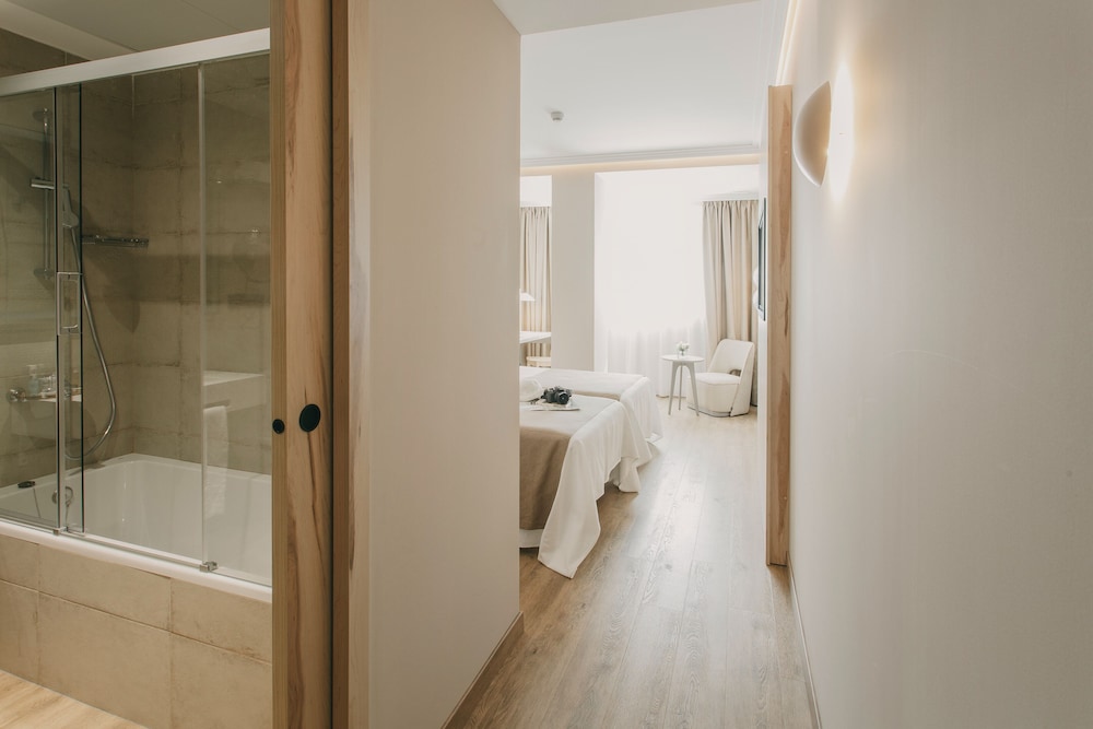 Comfort Room (1 hour Spa Circuit) Comfort Room (1 hour Spa Circuit)