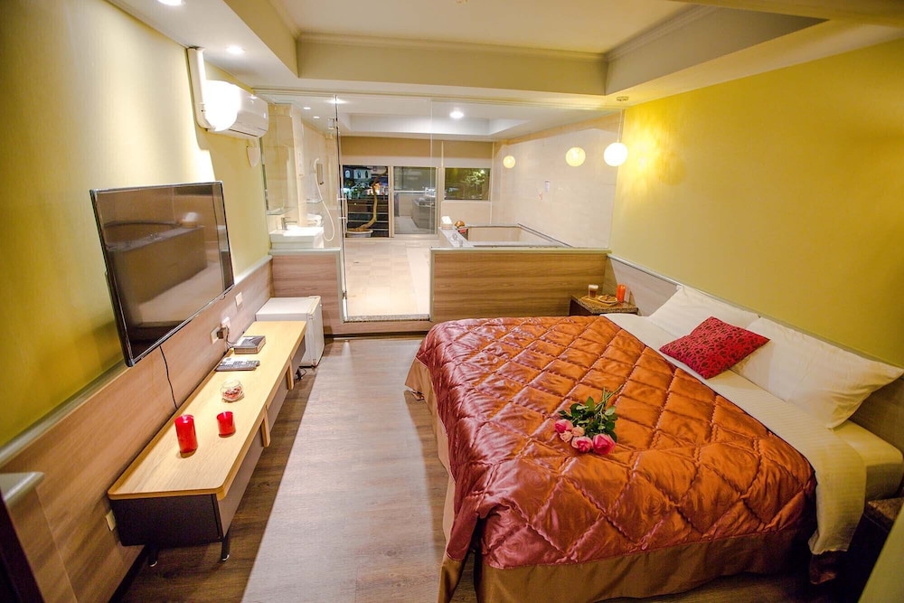 Deluxe Double Room - Photo 1