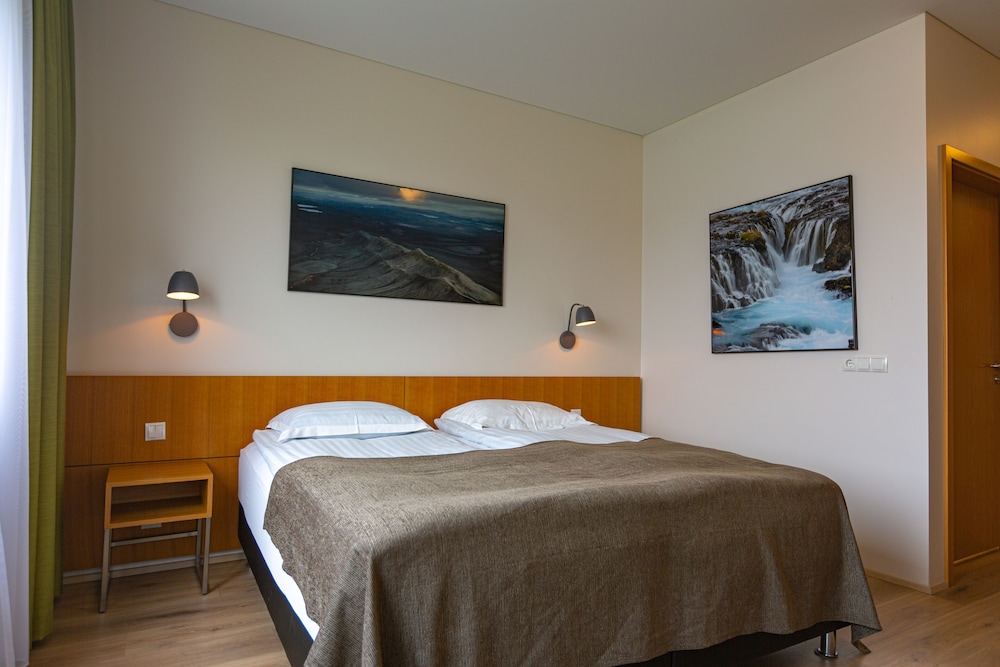 Premium King Room, River View - Photo 3