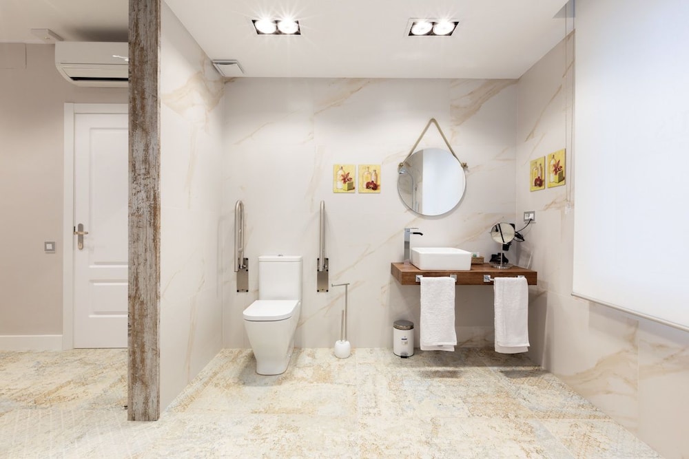 Basic Room, Accessible (Eix Macia) photo 3