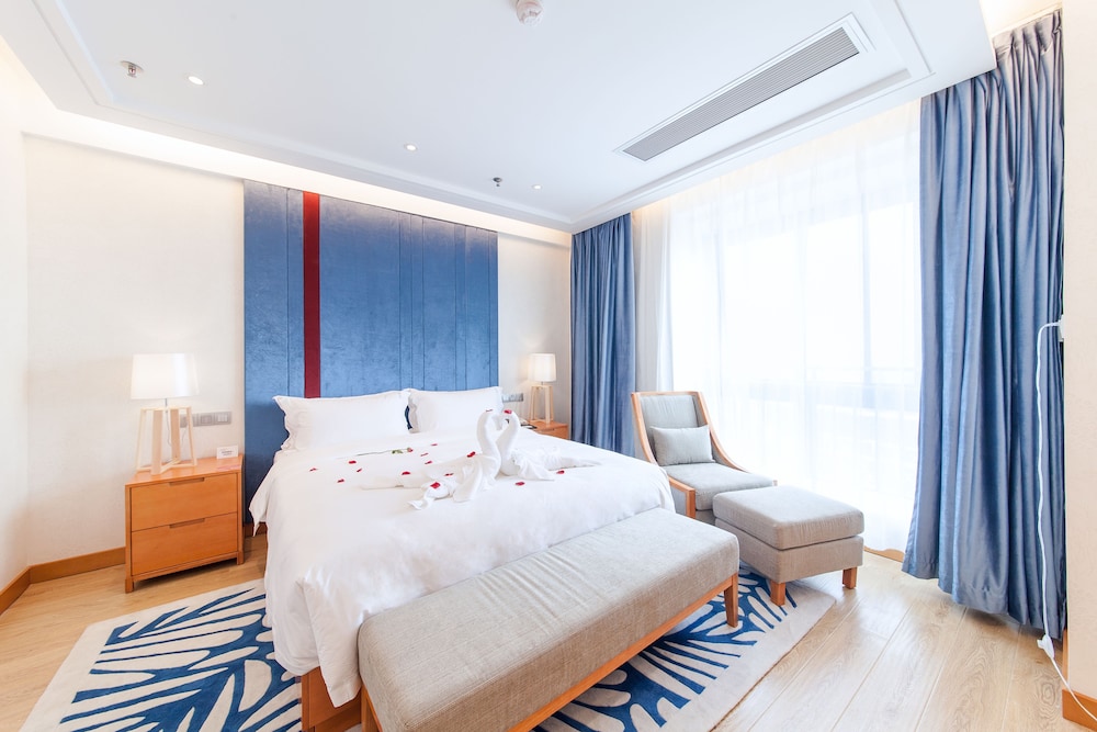 Deluxe Suite photo 1