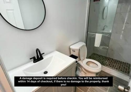 Family Room with Private Bathroom - Photo 5