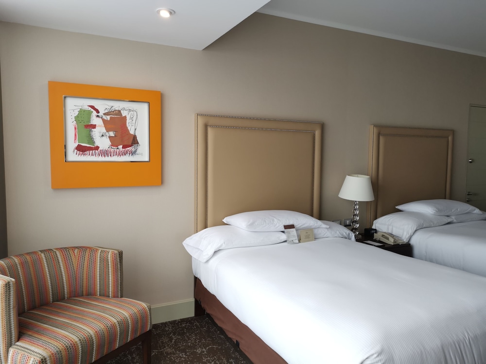 Twin Room, 2 Double Beds, Accessible - Photo 3