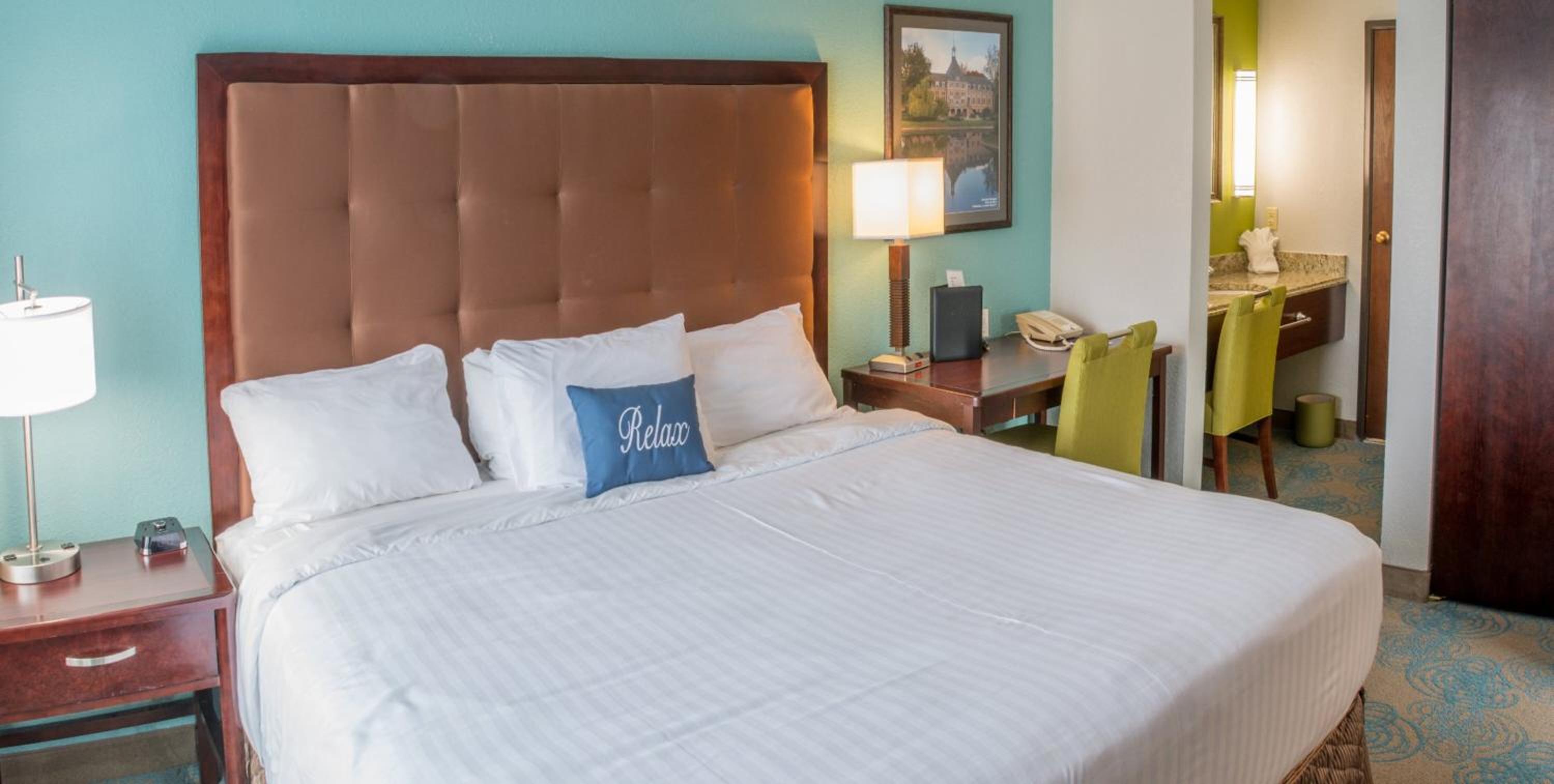 Premier King Room - Photo 5