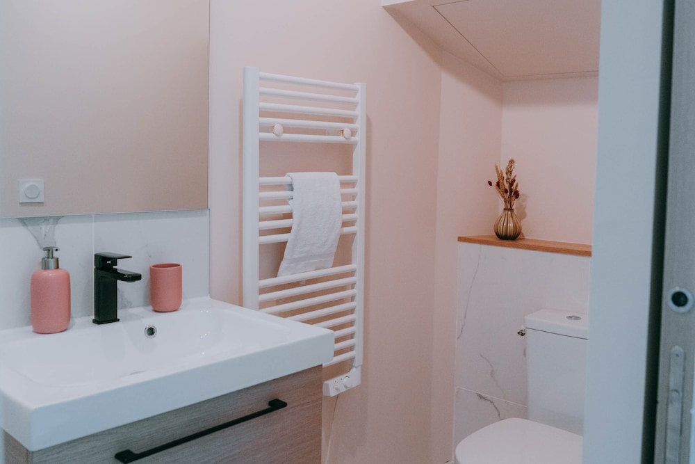 Comfort Studio, Private Bathroom (Appart'4) photo 3