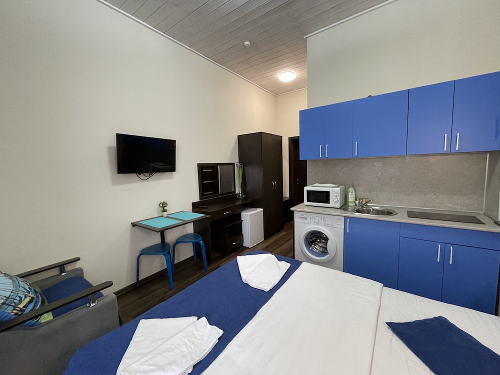 Superior Studio, Mountain View photo 3