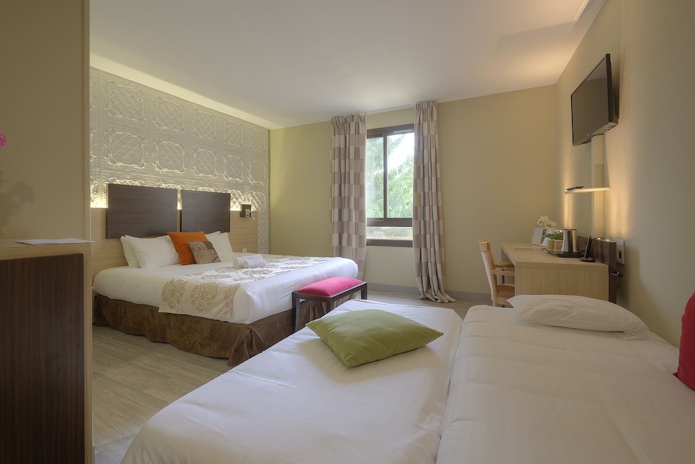Superior Quadruple Room photo 1