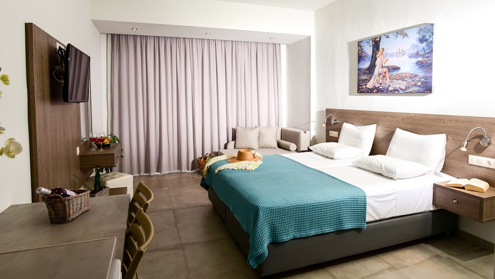 Apartment, 1 Bedroom (2-5 Adults) - Photo 2