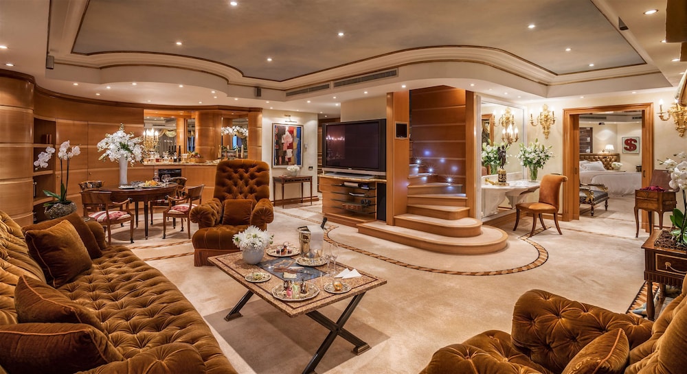 Signature Suite, 1 King Bed (Penthouse Suite, Spa