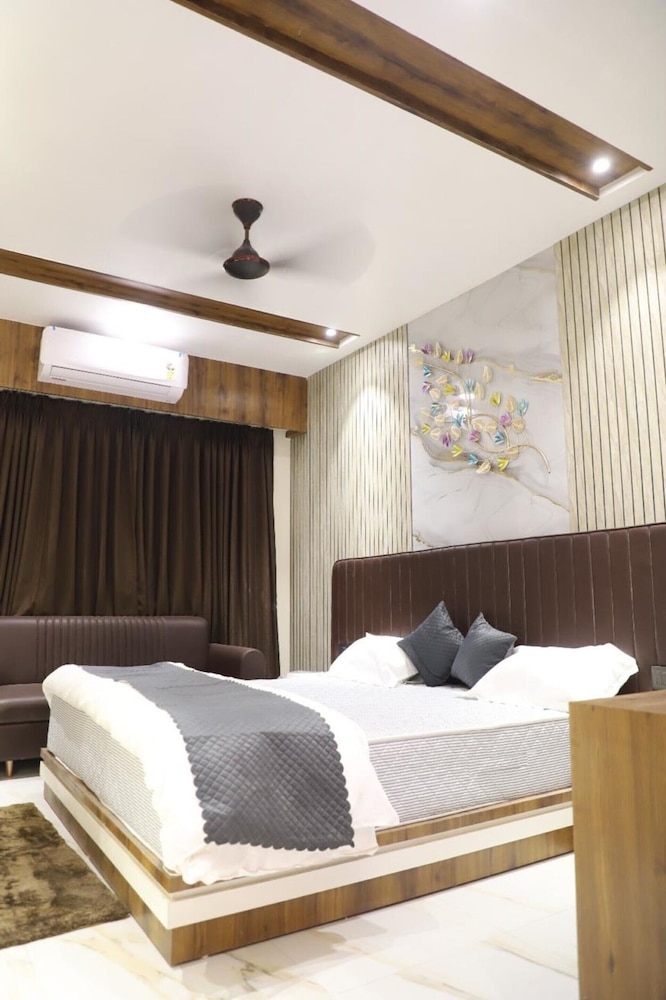 Superior Room, City View photo 3