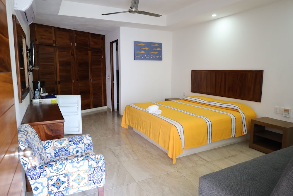 Double Room, 1 King Bed