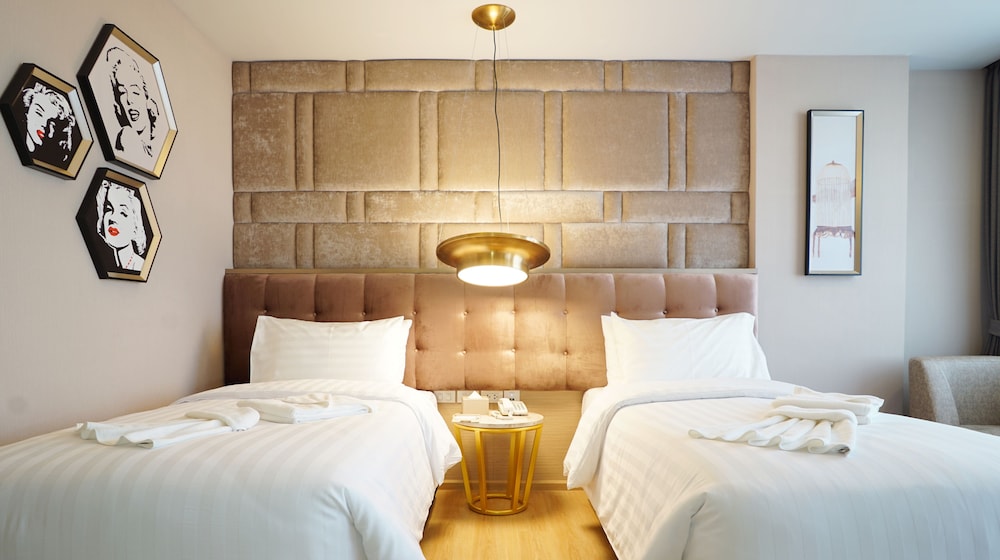 Premier Twin Room photo 1