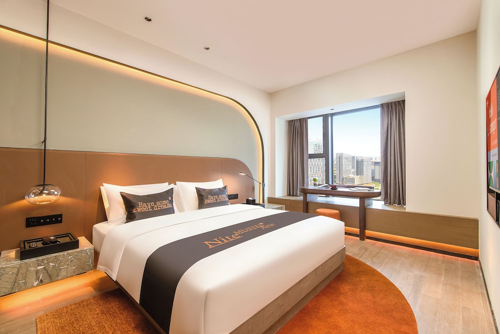 Premier Studio Suite, City View