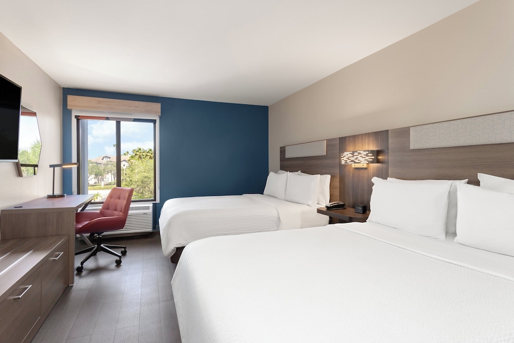 Suite, Multiple Beds, Bay View - Photo 3