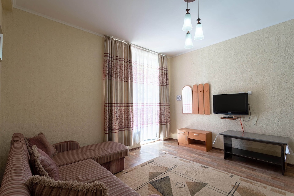 Standard Triple Room, Balcony, Garden View photo 1
