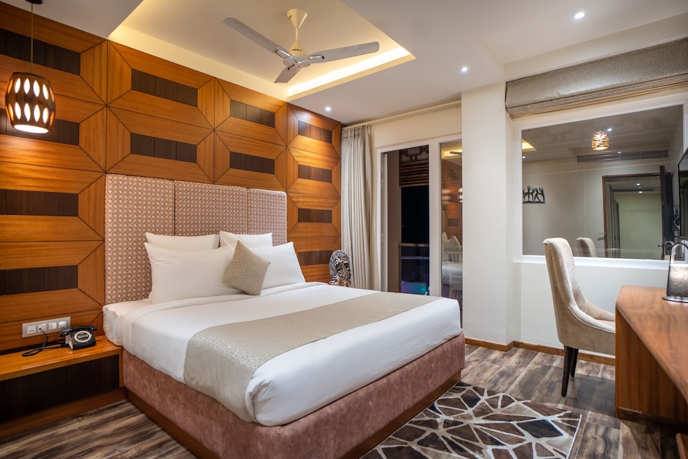Coral Suite Room