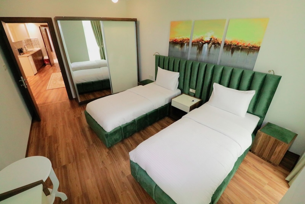 Super Family Suit, Multiple Beds, City View photo 3