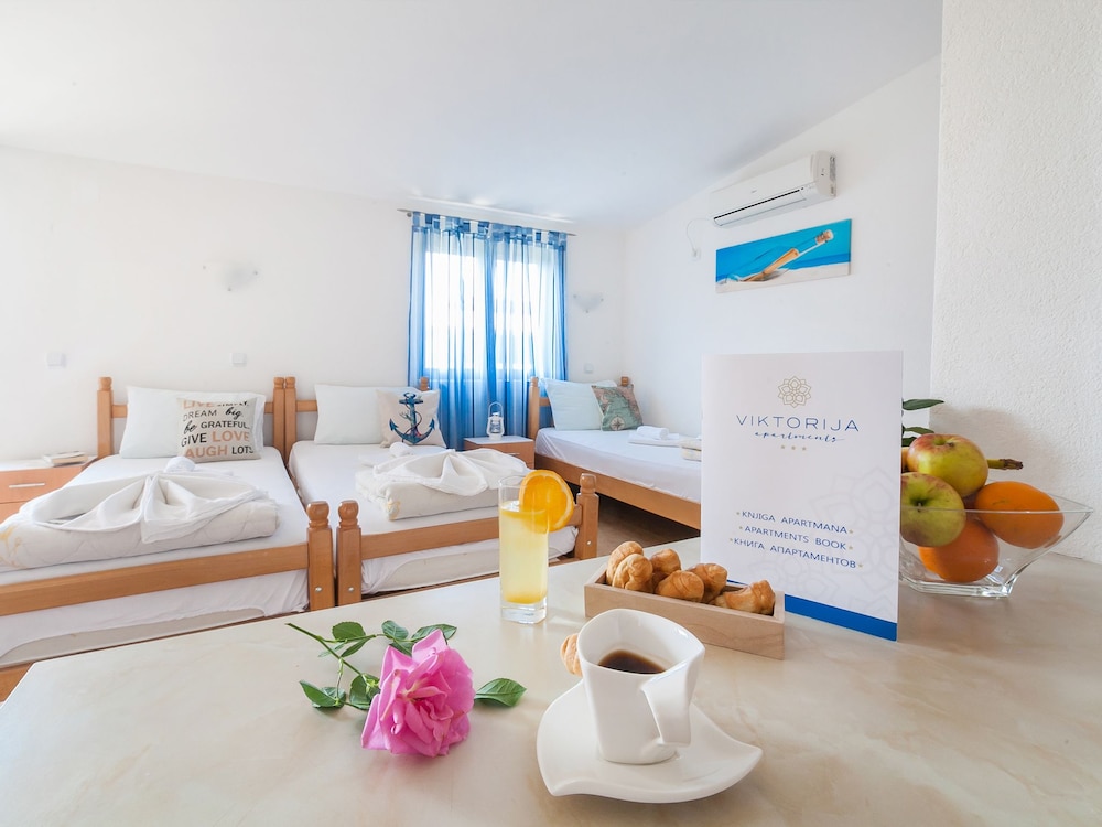 Standard Studio, 3 Twin Beds, Balcony, Sea View