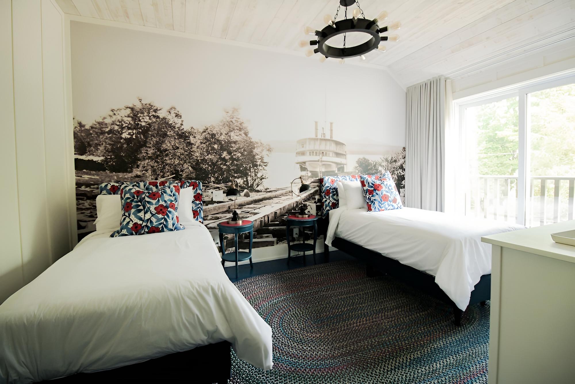 Family Room photo 3