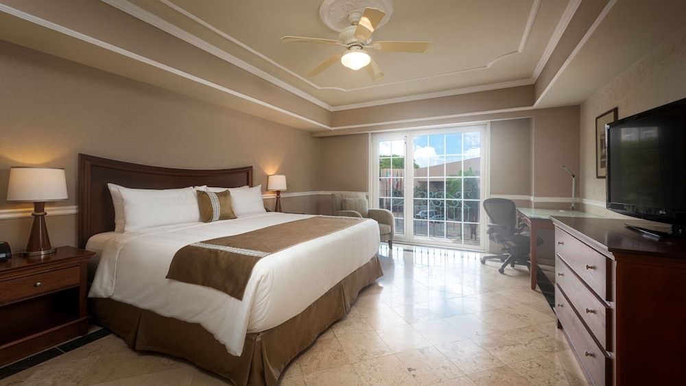 Room, 1 King Bed (Colonial Design) - Photo 3
