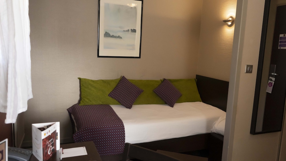 Executive Triple Room (1 Double and 1 Single bed)