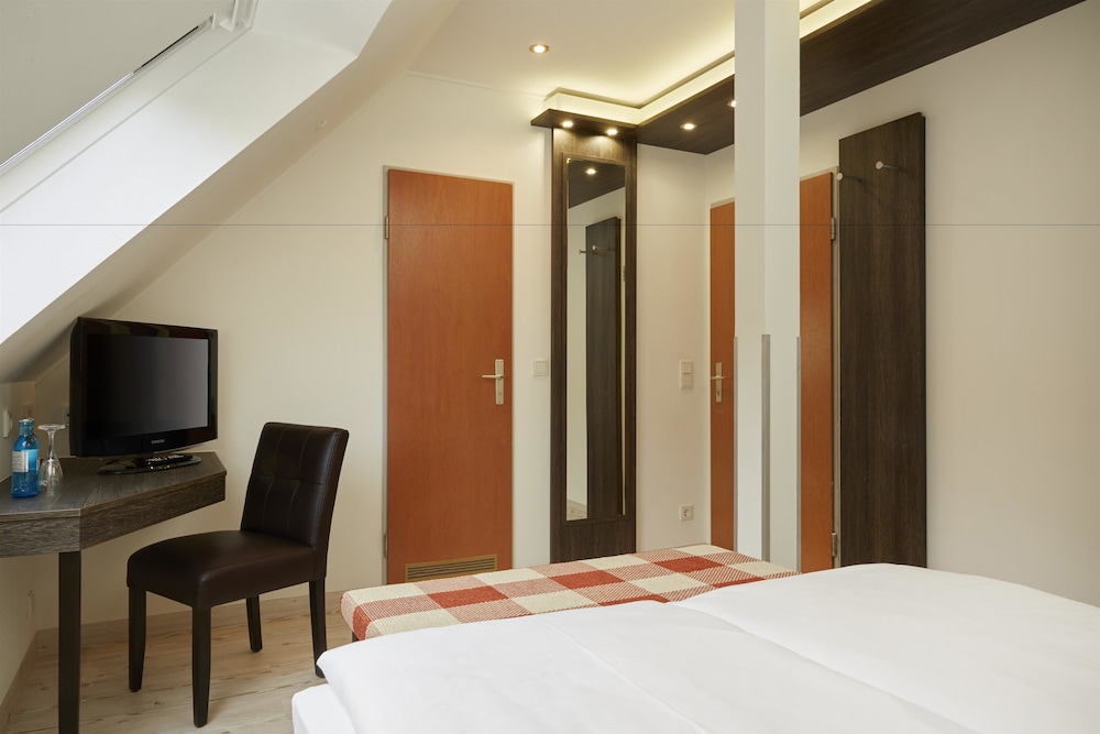 Superior Double or Twin Room, 1 Bedroom - Photo 3