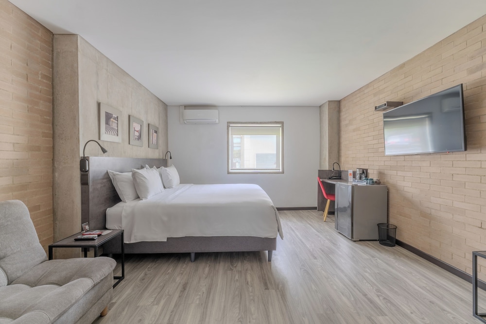 Premium Double Room photo 3