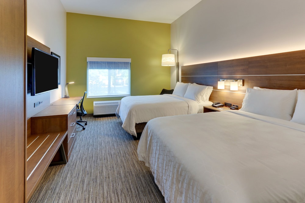 Standard Room, 2 Queen Beds, Accessible (Communication) - Photo 4