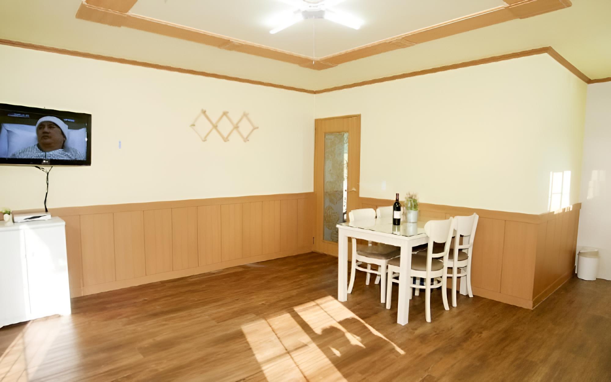Room (Sun) - Photo 2