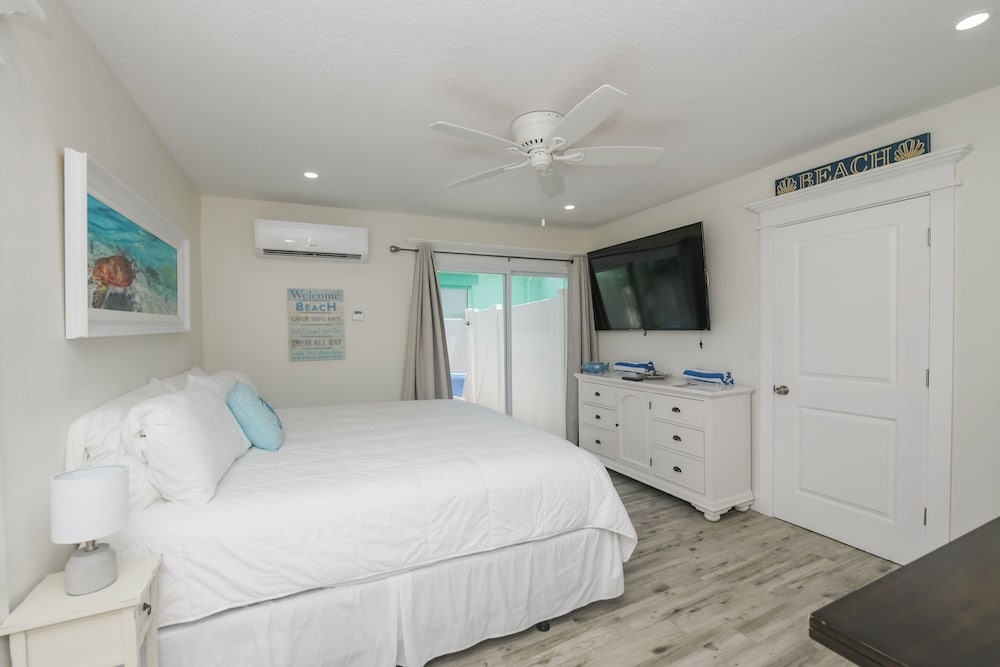 Suite - Photo 7