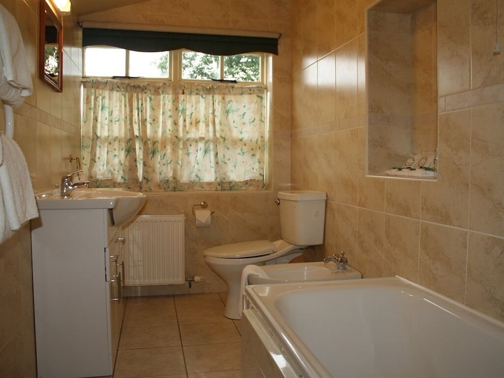 Suite, Ensuite (Cottage Style Coach House) photo 3