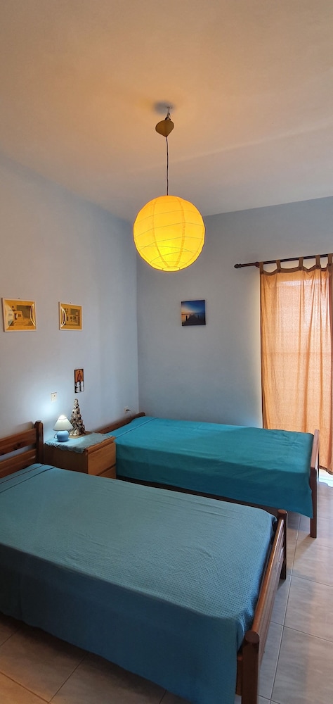 Standard Apartment, 2 Bedrooms, Partial Sea View, Beachfront