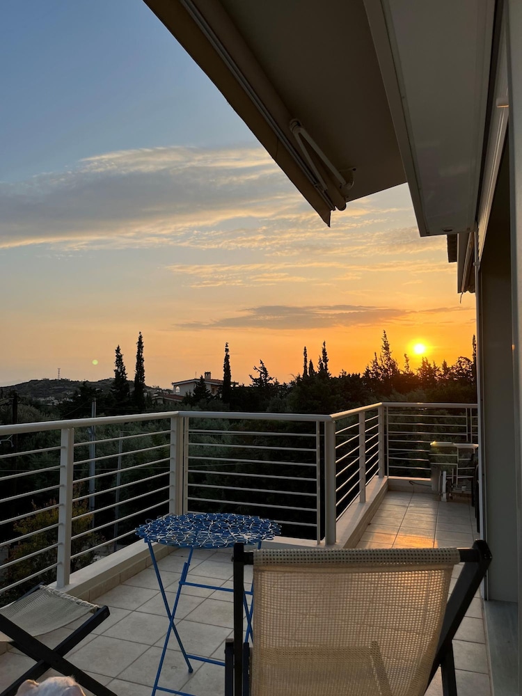 Villa photo 2