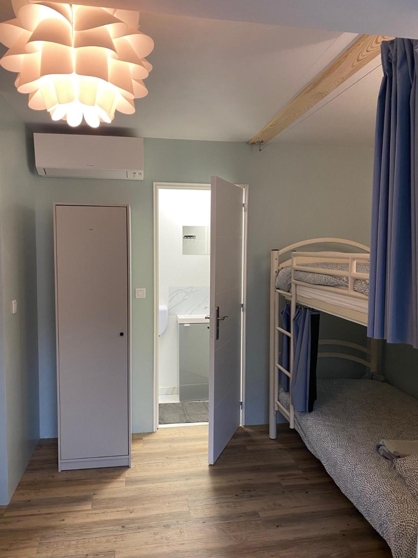 Bunk Bed in Female Dormitory Room   photo 3