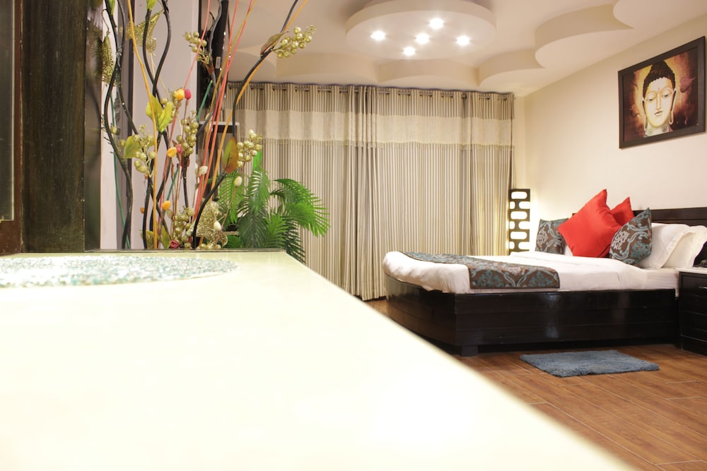 Royal Room