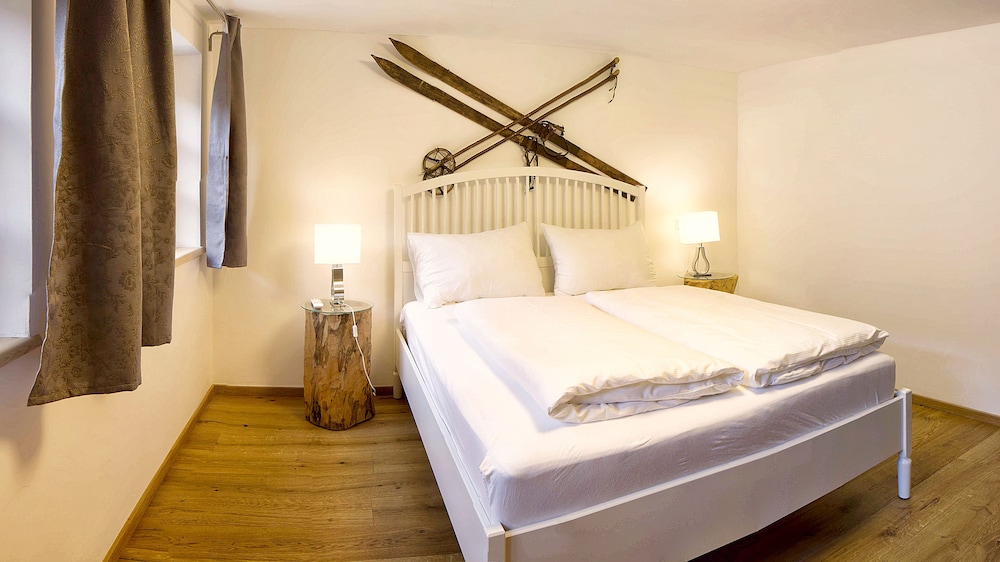 Panoramic Apartment, 1 Queen Bed with Sofa bed, Non Smoking, Mountain View photo 2
