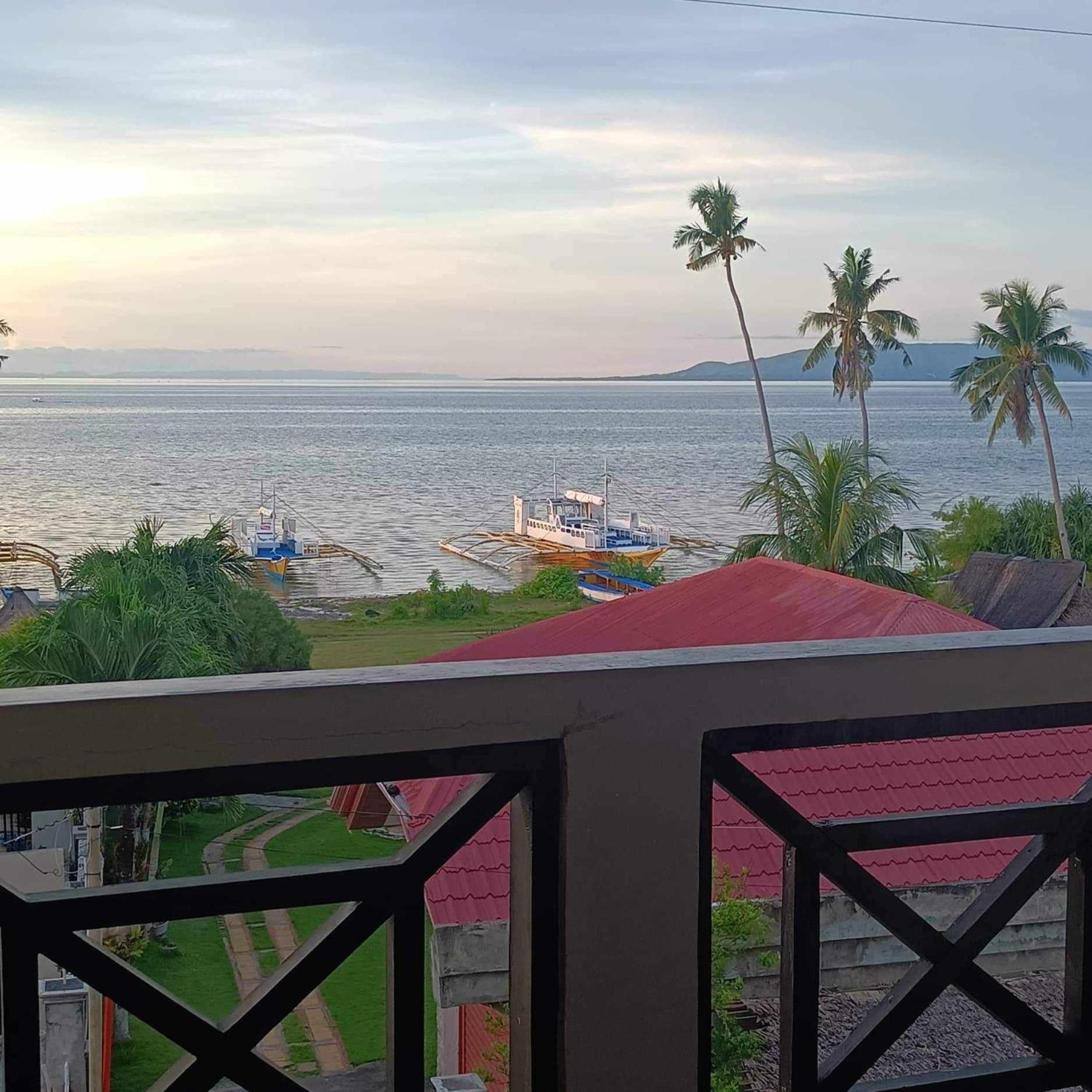 Double or Twin Room with Sea View - Photo 5