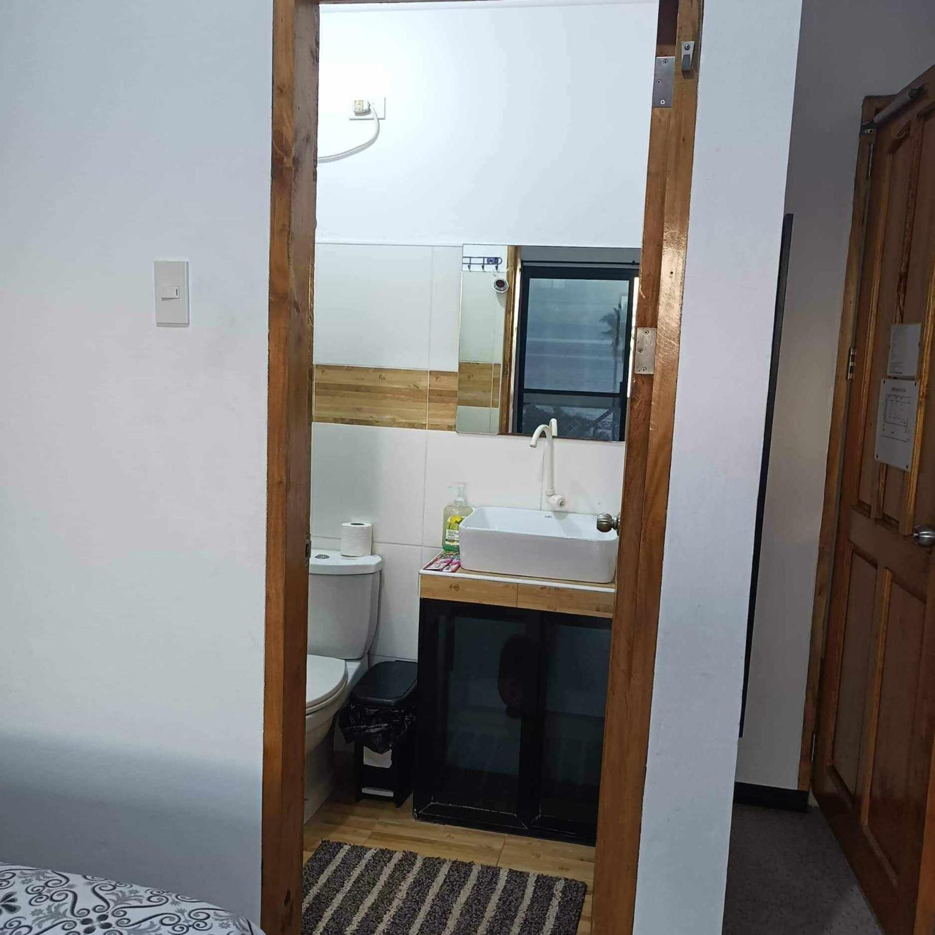 Double or Twin Room with Sea View - Photo 7