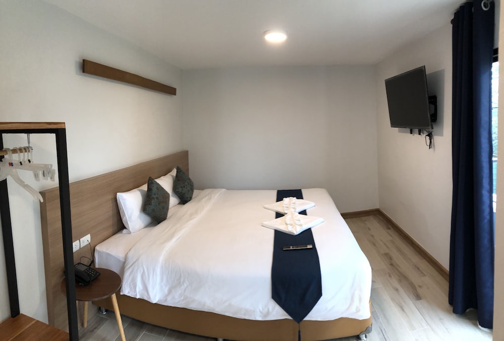 Standard Double or Twin Room - Photo 1