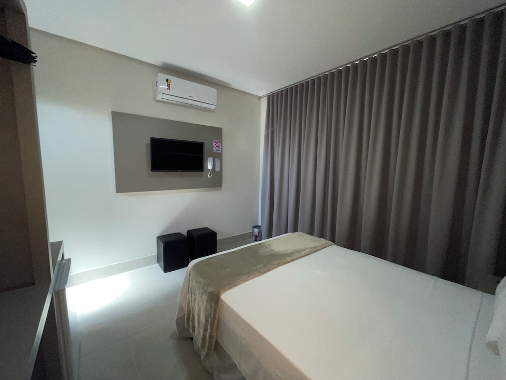 Standard Twin Room photo 3