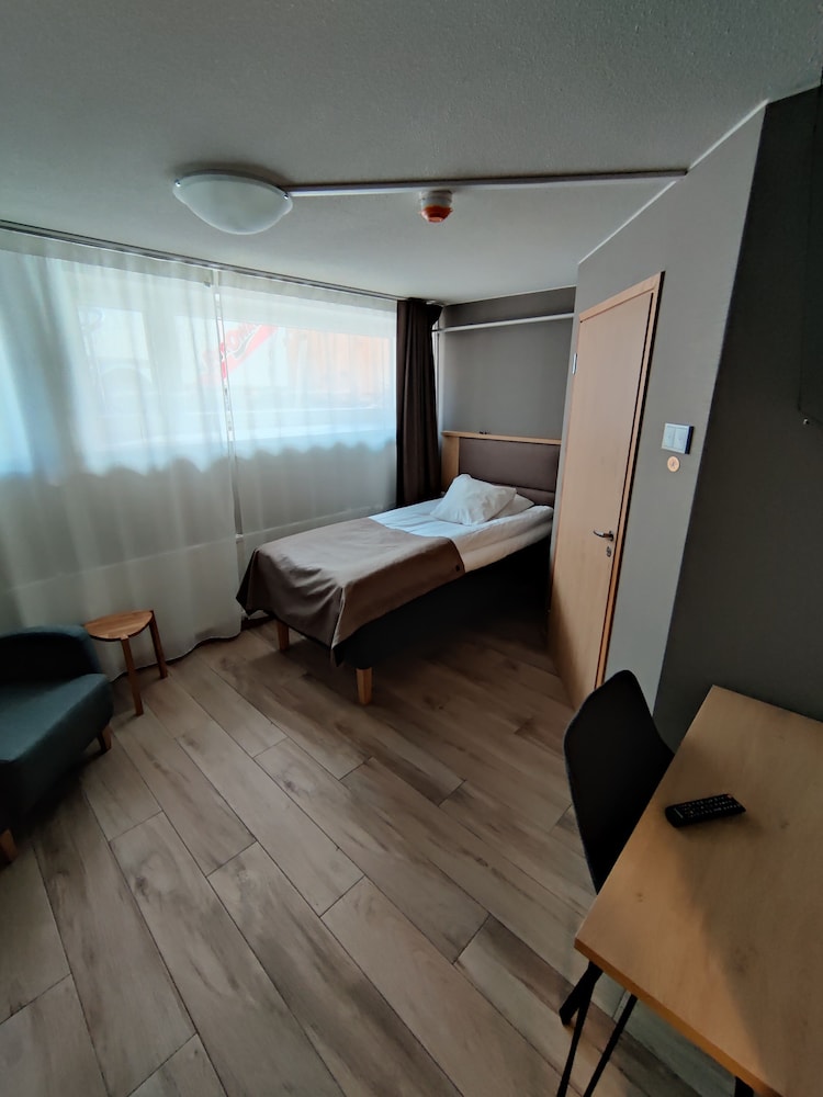 Basic Single Room