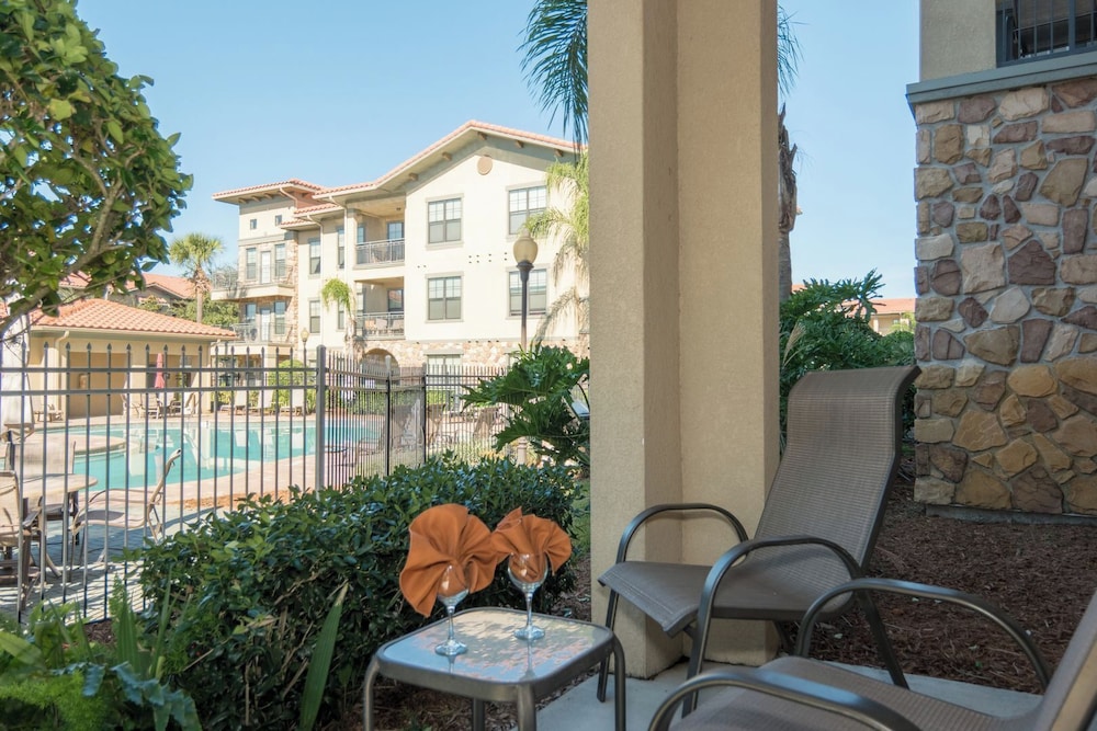 Condo, 3 Bedrooms