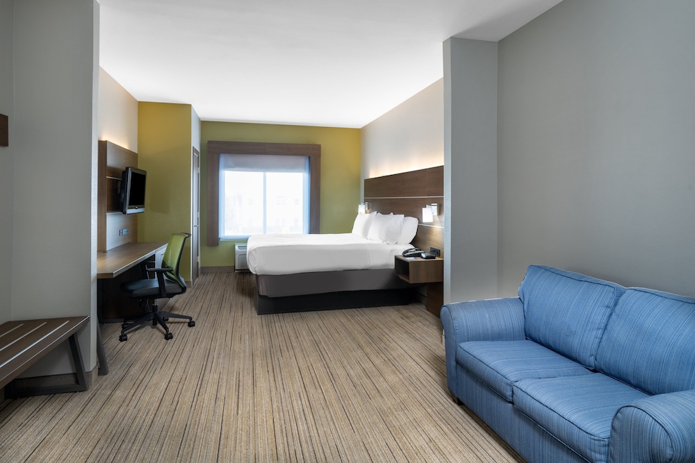 Suite, 1 King Bed, Mobility Accessible (Accessible Tub) - Photo 4