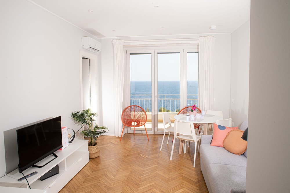 Apartment (1 Bedroom)